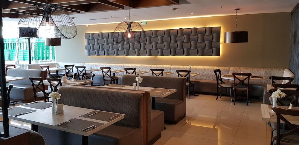 Antaris Galerias Hotel มอนแตร์เรย์ ภายนอก รูปภาพ